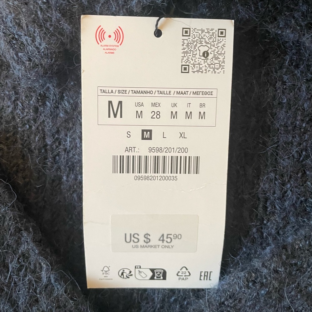 Zara Women’s Navy Cropped Sweater (Tags Attached) - Picture 4 of 5